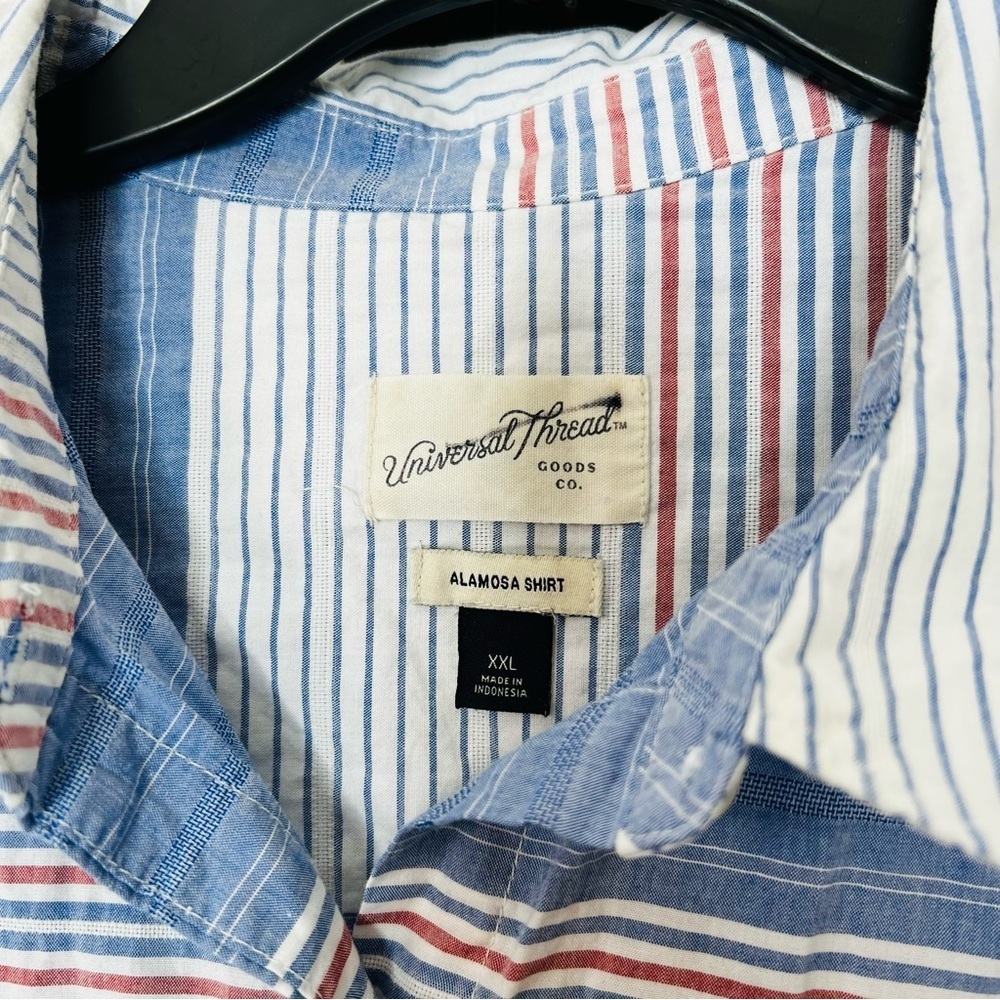 Universal Thread Button Down - Picture 4 of 4